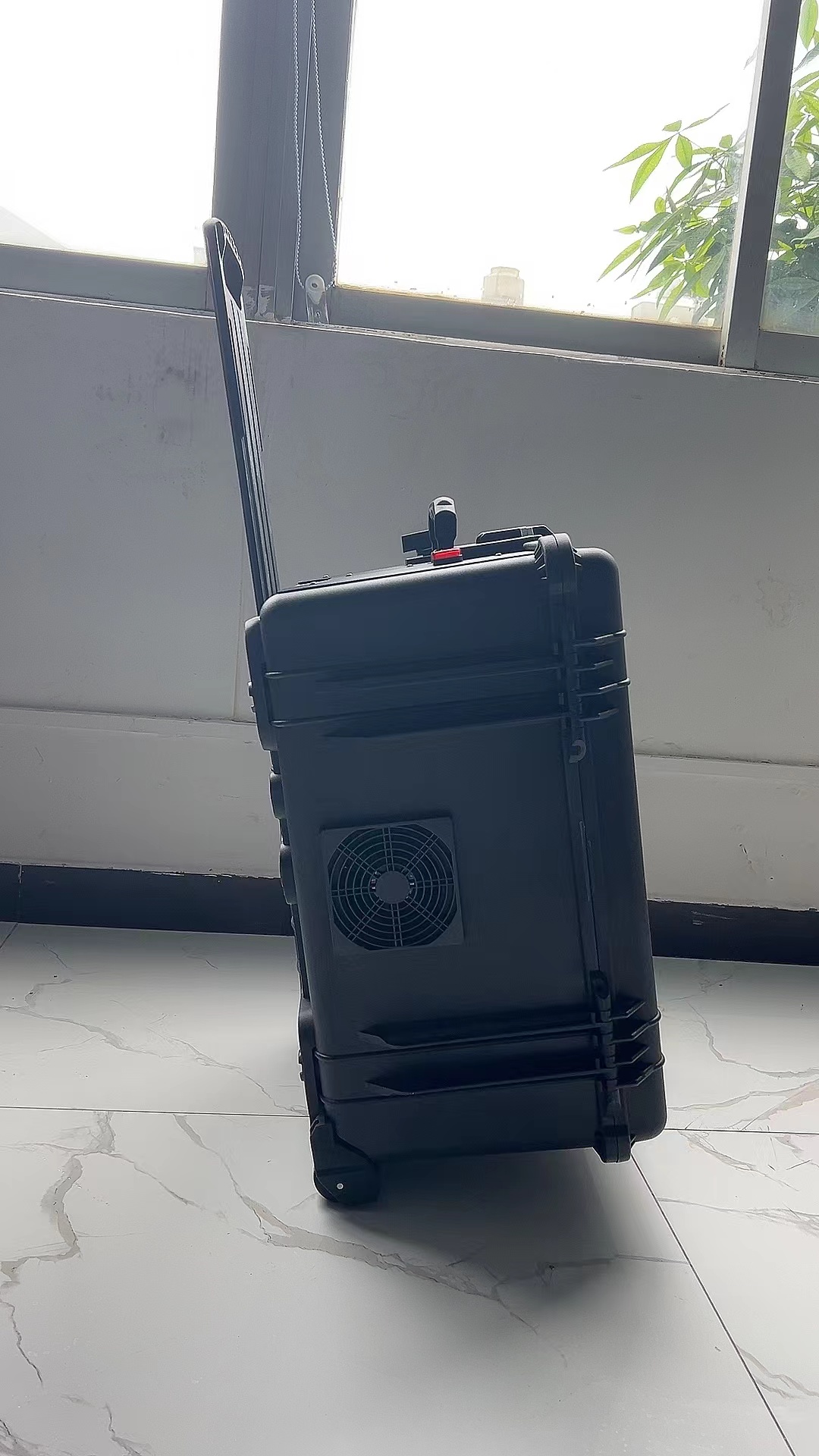 江城手拉箱型移动通信干扰器